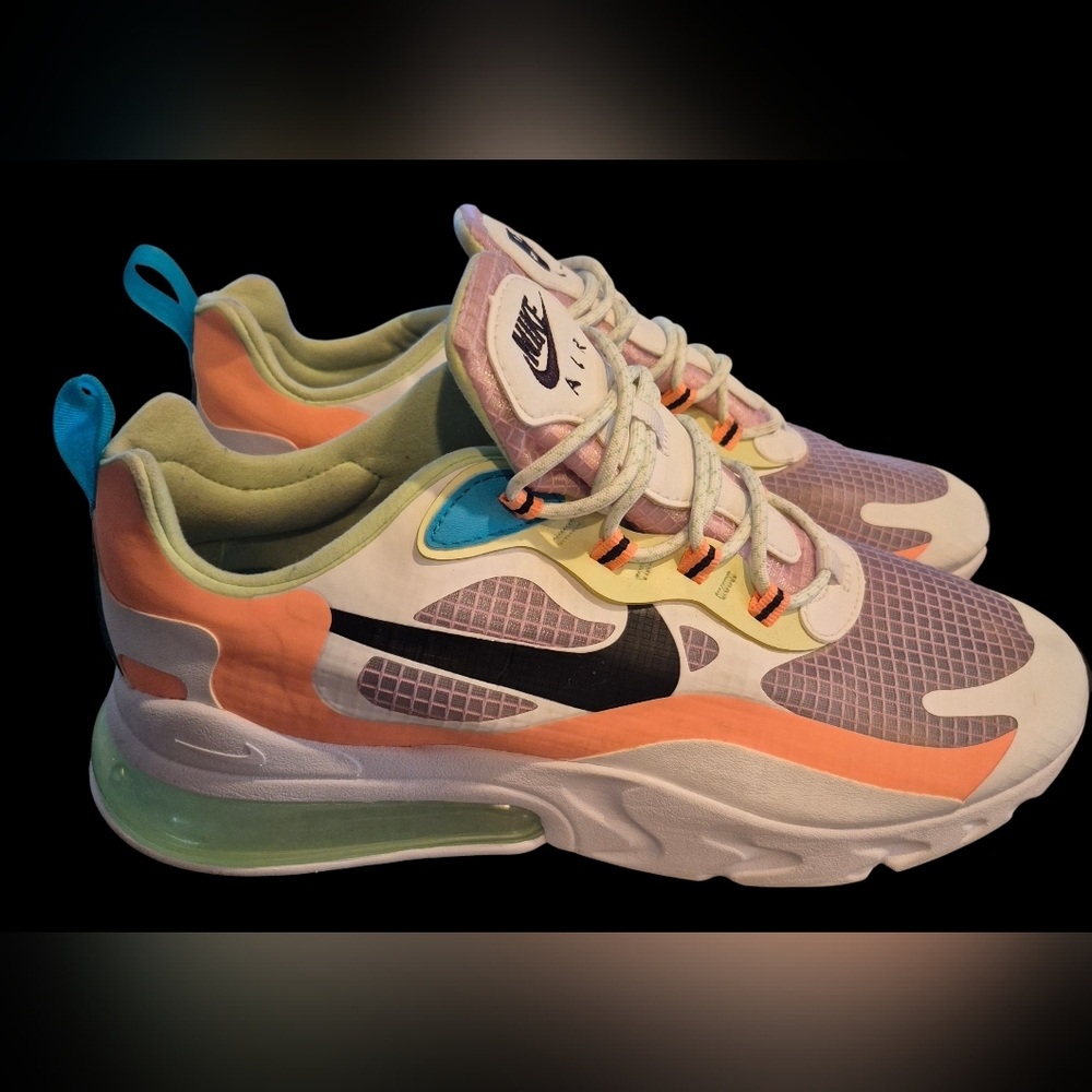 Nike Air Women’s Sneakers in Orange, White  and Green Size12